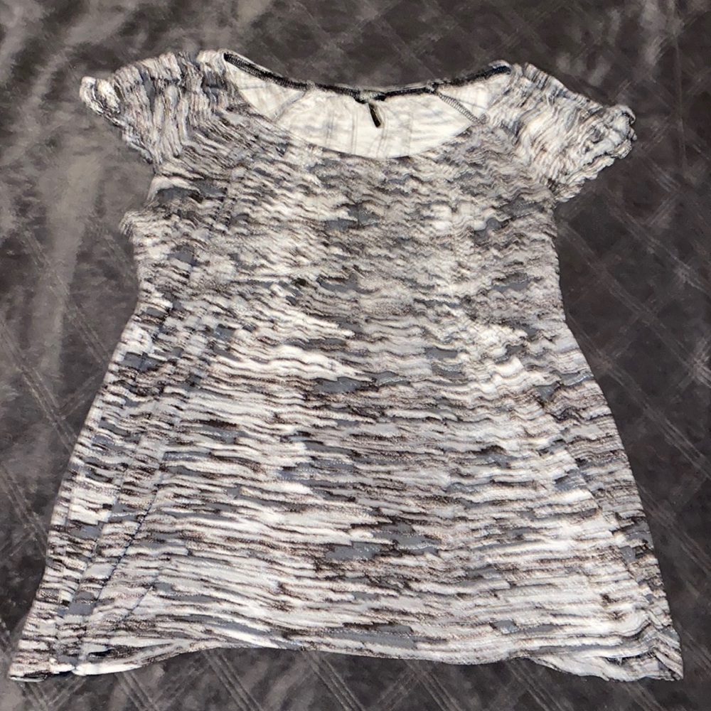 Woman’s Pattern Top